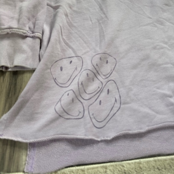 Aerie Oversized Vneck Lavender Smiley Face Sweatshirt Relaxed Size XL - Picture 3 of 8